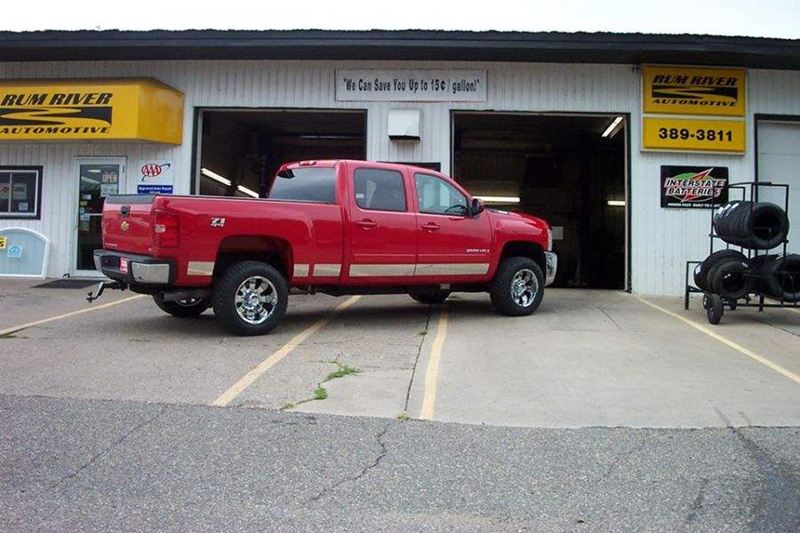 Rum-river-automotive-Auto-Shop-Entrance-Princeton-MN.jpg