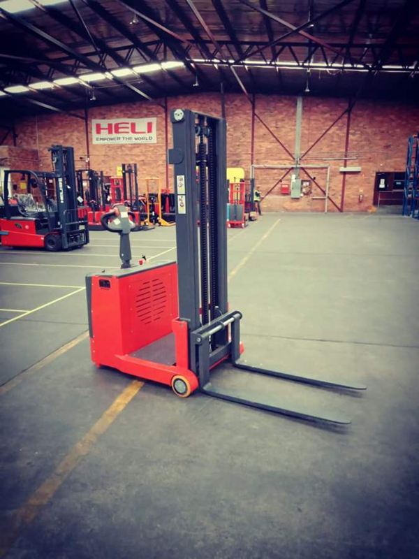 PREMIUM FORKLIFTS IN MELBOURNE.jpg