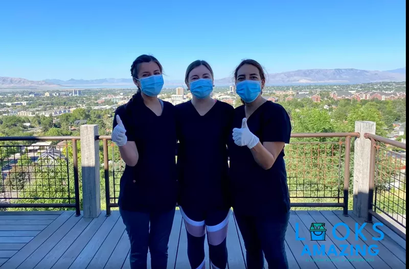 Looks Amazing (1).png