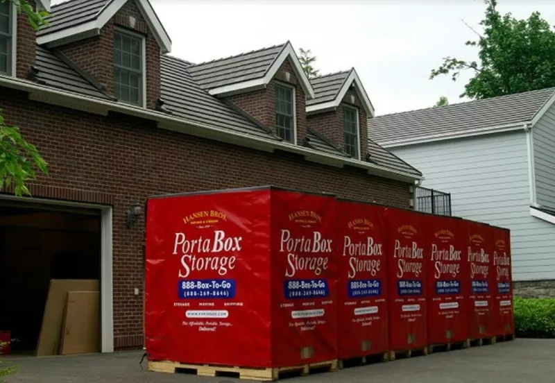 door to door storage seattle_portabox.jpg