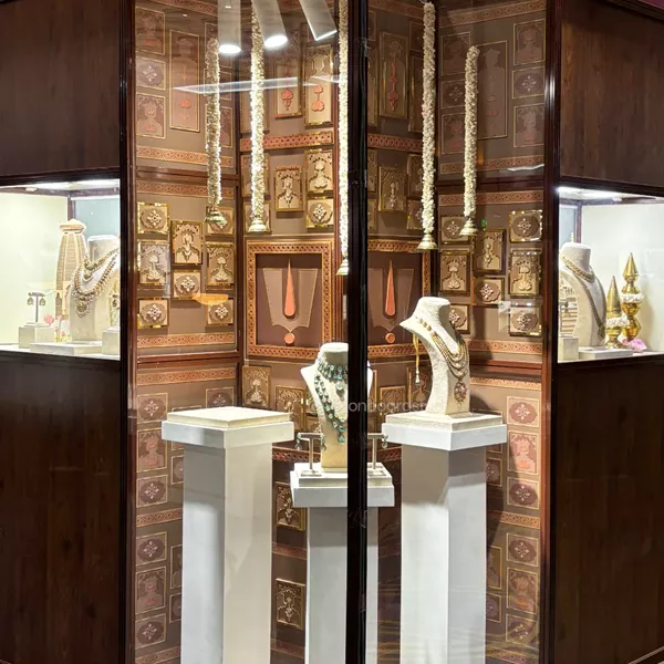 VBS - Visual Merchandising Agency.png