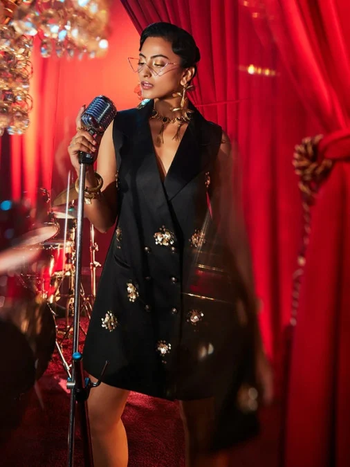 Elizabeth Embroidered Lapel Dress2.jpg