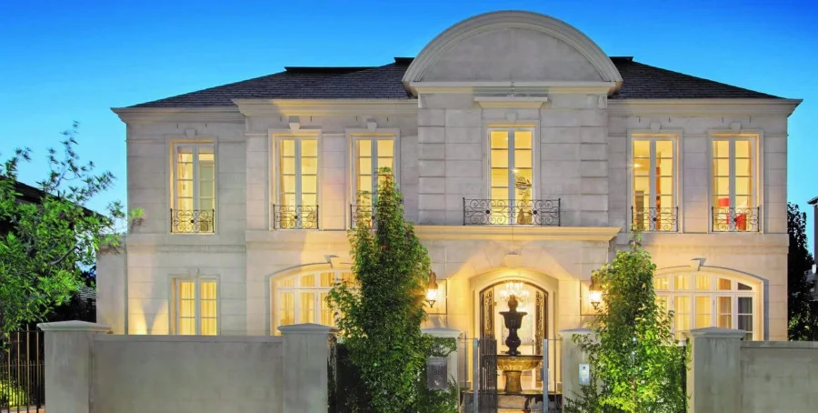 luxury home builders melbourne.jpeg