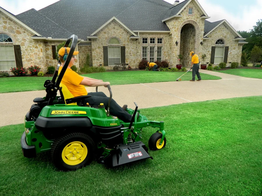 lawn-maintenance-Mt. Lebanon.jpg