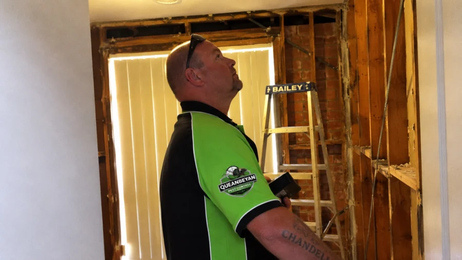 Queanbeyan Pest Control Team in Uniform 3.jpg