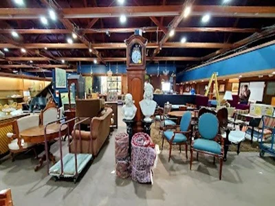 modern furniture auction.jpeg