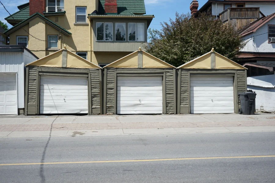 pexels-braeson-holland-3640662-5487403.jpg