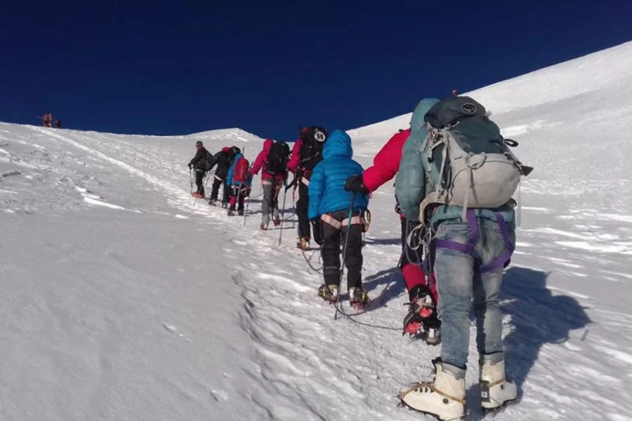 deluxe-mera-peak-expedition.jpg