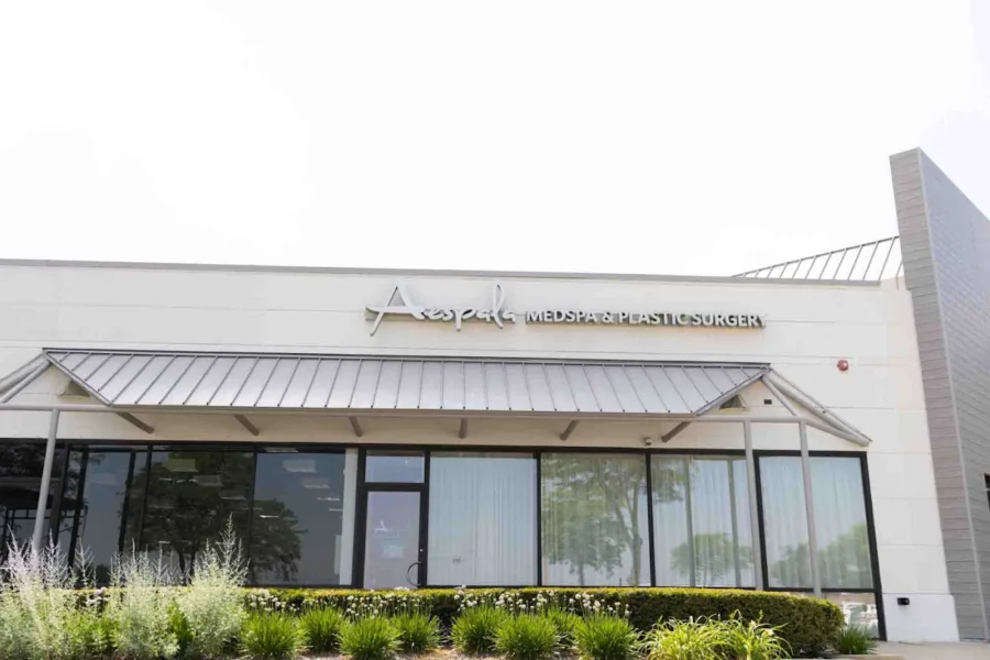 Liposuction Oak Brook.jpg