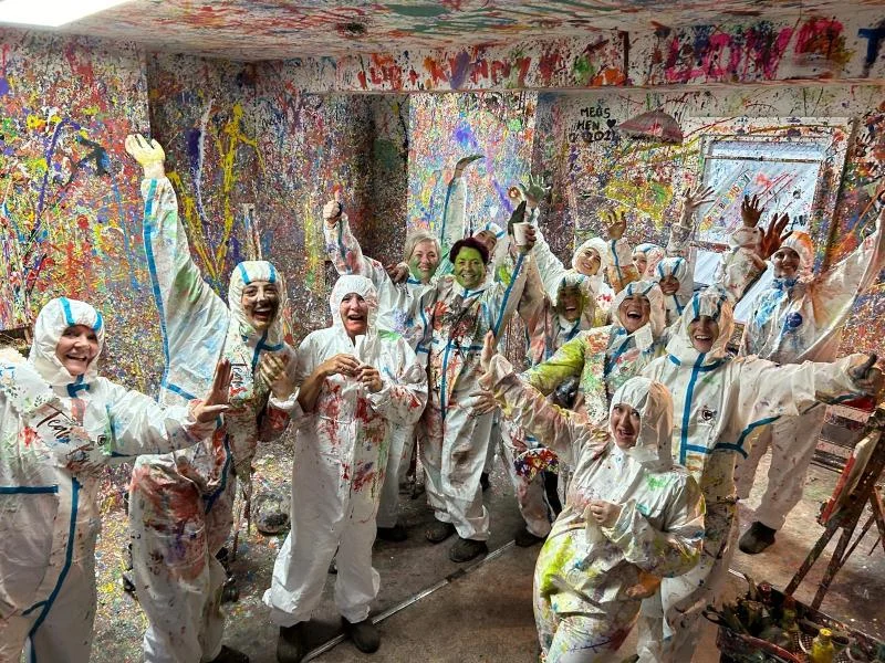 rage-painting-customers-11.jpg